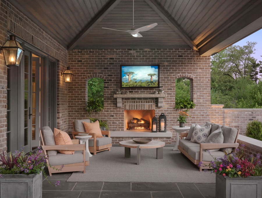 Outdoor patio entertainment system
